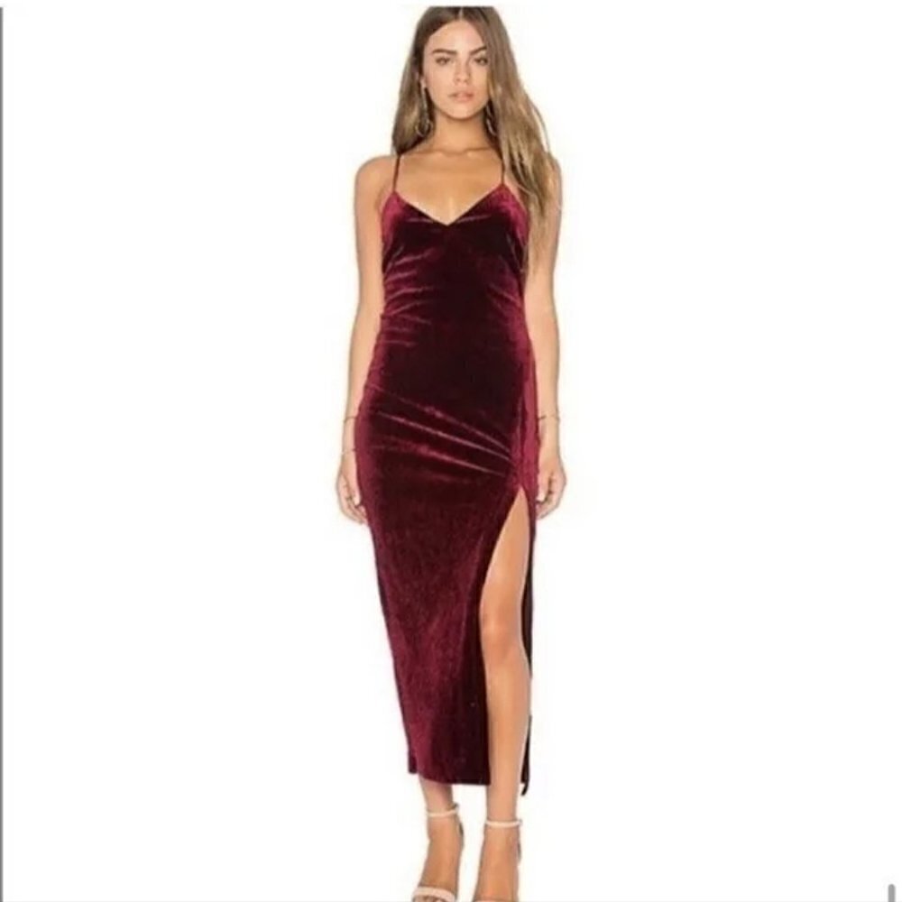 🌹👗 Bardot Red Raven Velvet Midi Dress size 8